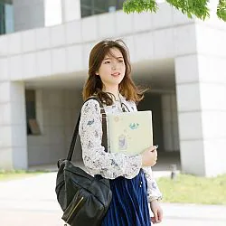Haoyue Zhang