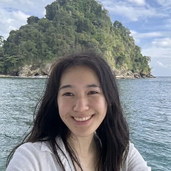 Huiyi Yang