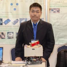 Junyang Tang